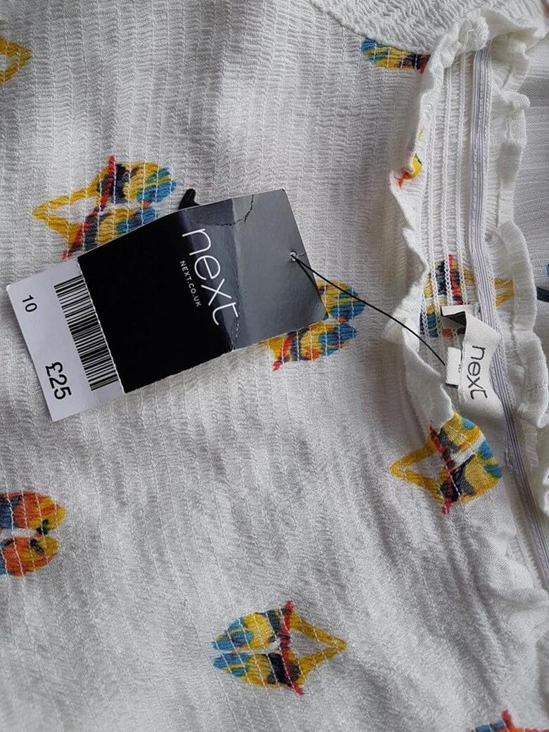 Next Rozmiar 10 (38) Kolor Kremowy Odkryte Ramiona Sukienka A-Line Krótki rękaw Midi Materiał Wiskoza 100% Next Rozmiar 10 (38) Kolor Kremowy Odkryte Ramiona Sukienka A-Line Krótki rękaw Midi Materiał Wiskoza 100%
