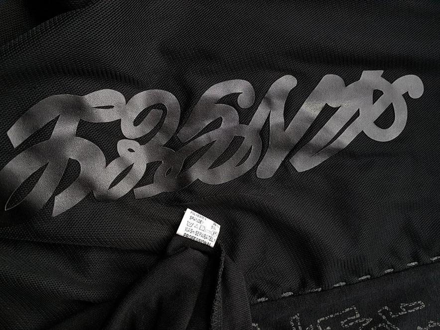 Frime Rozmiar L Kolor Czarny W serek Sukienka Sweterkowa Długi rękaw Do Kolan Materiał Rayon Frime Rozmiar L Kolor Czarny W serek Sukienka Sweterkowa Długi rękaw Do Kolan Materiał Rayon