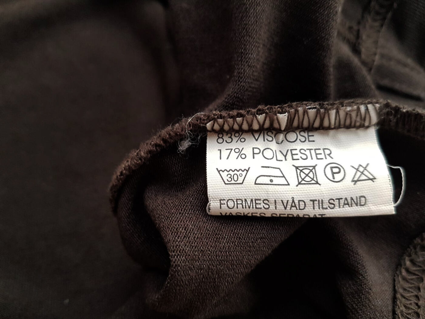 20181128_125118.jpg The Masai Rozmiar M Kolor Brązowy Crew Neck Bluzka Długi rękaw Materiał Wiskoza