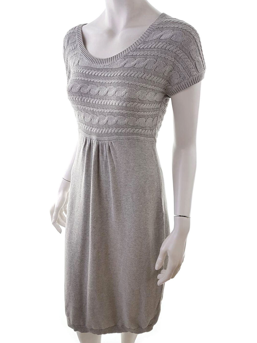 Old Navy Rozmiar M Kolor Szary Okrągły dekolt Sukienka Sweterkowa Krótki rękaw Midi Materiał Bawełna 100% Old Navy Rozmiar M Kolor Szary Okrągły dekolt Sukienka Sweterkowa Krótki rękaw Midi Materiał Bawełna 100%