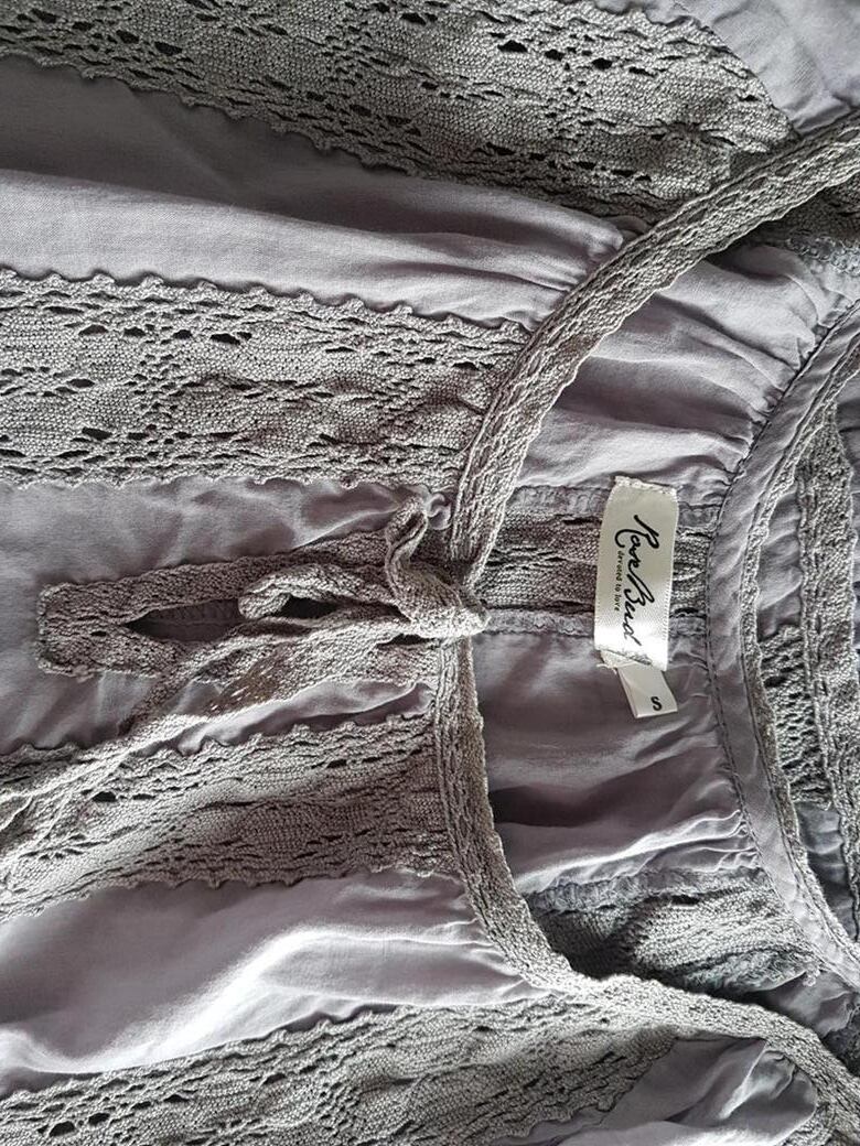 Rosebud Rozmiar S Kolor Szary Keyhole Crew Neck Sukienka Mini Rękaw 3/4 Krótka Materiał Bawełna 100%