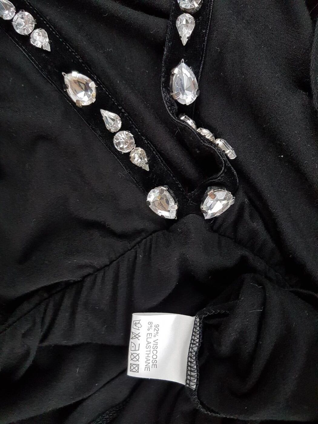 Exclusive by Tara Rozmiar L Kolor Czarny W serek Sukienka A-Line Krótki rękaw Do Kolan Materiał Wiskoza
