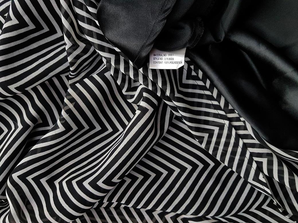 Another Women Rozmiar 38 Kolor Czarny Odkryte Ramiona Sukienka Slip Bezrękawnik Midi Another Women Rozmiar 38 Kolor Czarny Odkryte Ramiona Sukienka Slip Bezrękawnik Midi