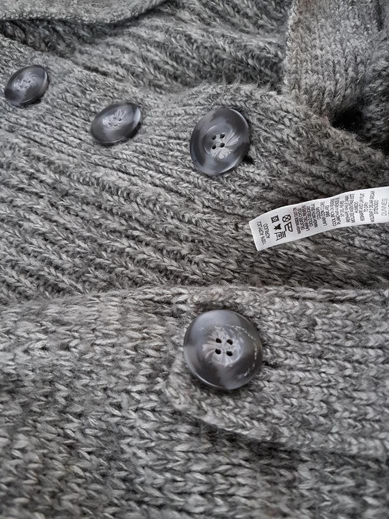 20190118_134128.jpg Dunnes Rozmiar 42/44 Kolor Szary Kołnierz Długi Zapinany Kardigan Rękaw 3/4 Materiał Akryl 100% Cienka dzianina