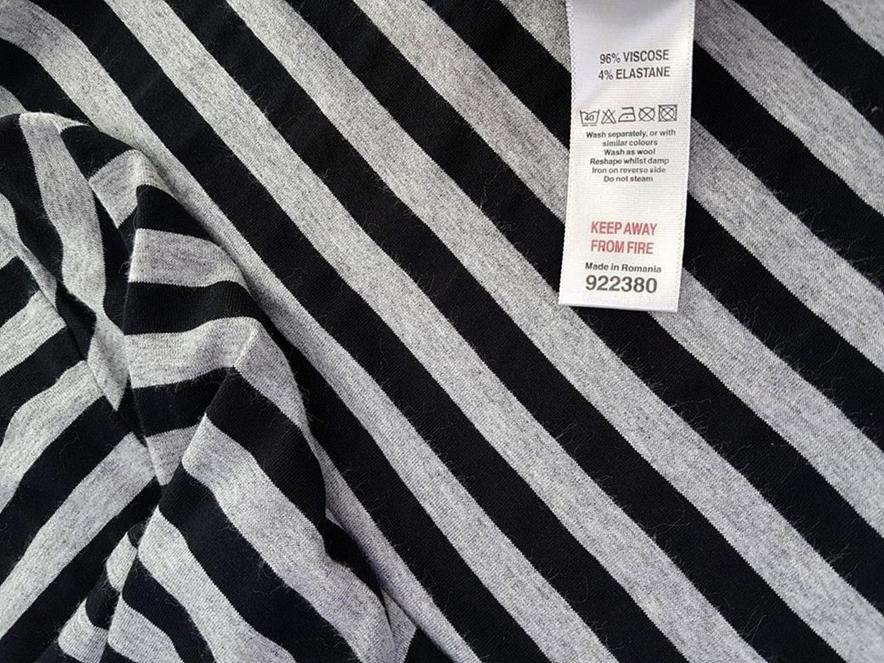 Monsoon Rozmiar 38 Kolor Czarny Dekolt U Sukienka Bodycon Krótki rękaw Krótka Materiał Wiskoza