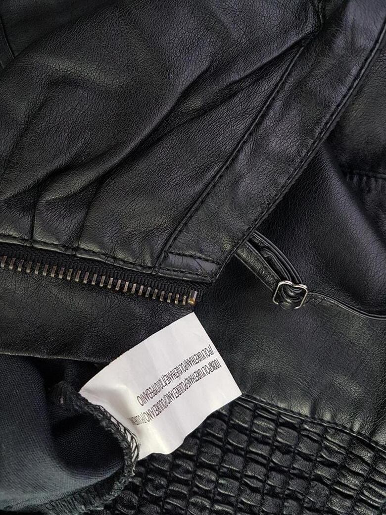 Derek Heart Rozmiar M Kolor Czarny Odkryte Ramiona Sukienka Bodycon Bezrękawnik Krótka Derek Heart Rozmiar M Kolor Czarny Odkryte Ramiona Sukienka Bodycon Bezrękawnik Krótka