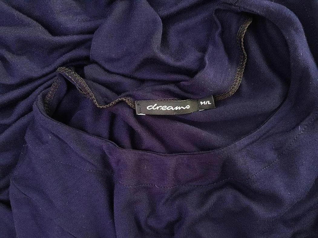 Dreams Rozmiar M/L Kolor Granatowy Okrągły dekolt Sukienka Sweterkowa Krótki rękaw Midi Materiał Wiskoza Dreams Rozmiar M/L Kolor Granatowy Okrągły dekolt Sukienka Sweterkowa Krótki rękaw Midi Materiał Wiskoza