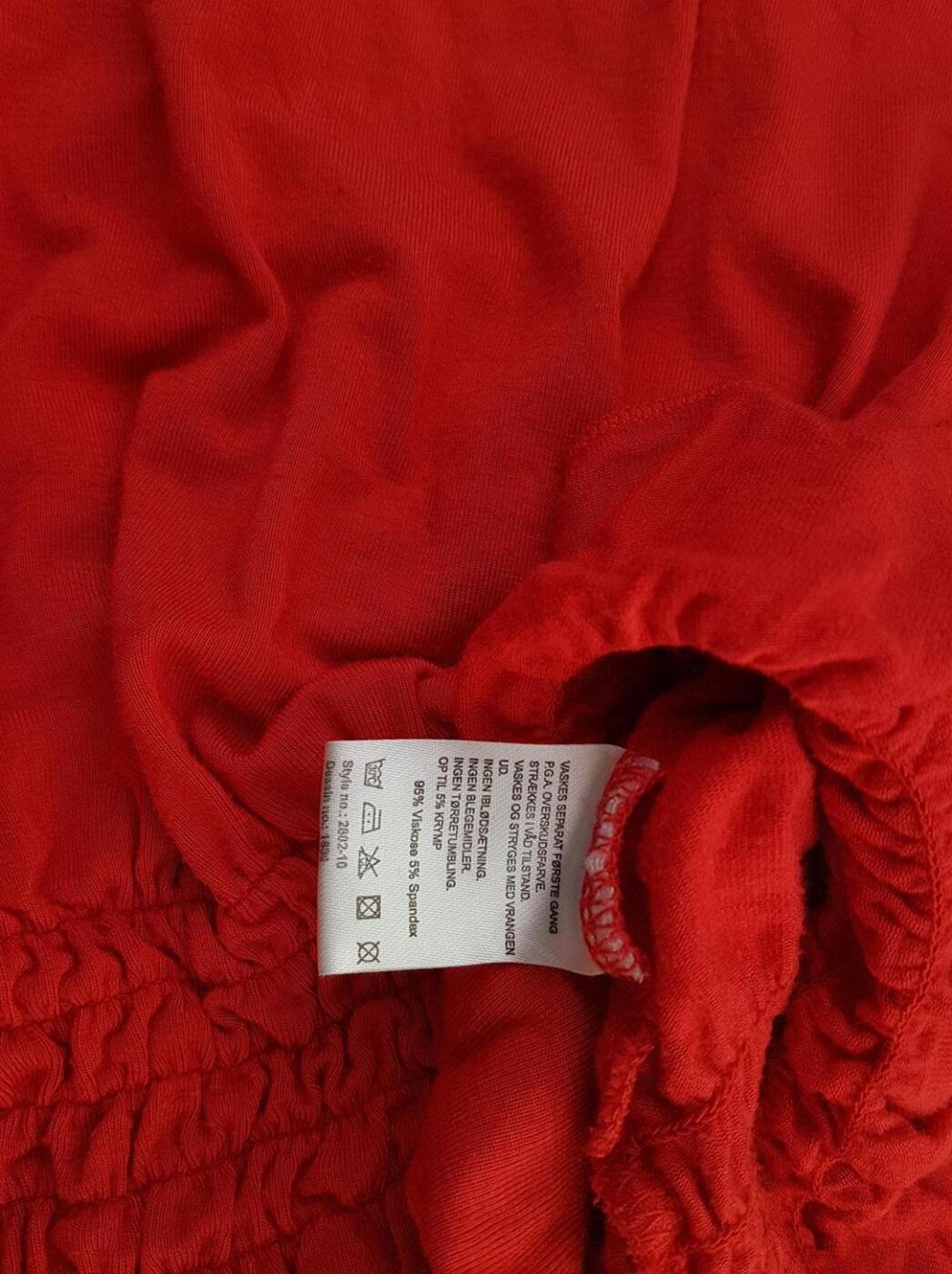 Fransa Rozmiar S Kolor Czerwony Okrągły dekolt Bluzka Krótki rękaw Materiał Wiskoza