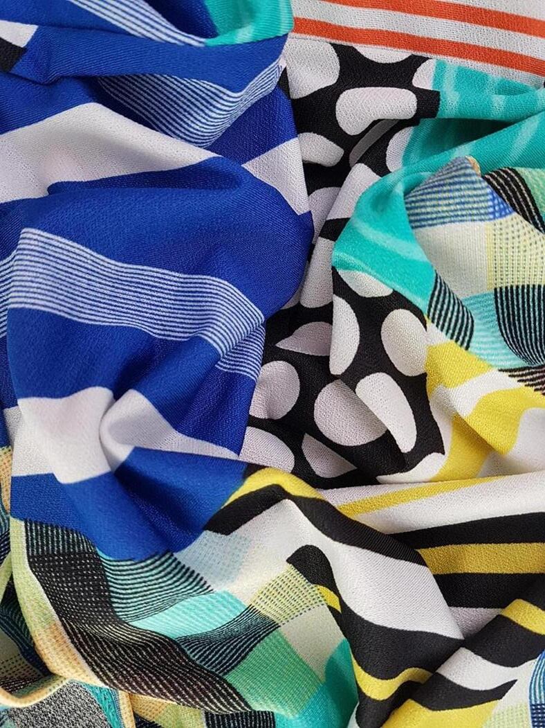Made In France Rozmiar 4 Kolor Turkusowy Geometryczny Okrągły dekolt Tunika Bluzka Krótki rękaw Made In France Rozmiar 4 Kolor Turkusowy Geometryczny Okrągły dekolt Tunika Bluzka Krótki rękaw