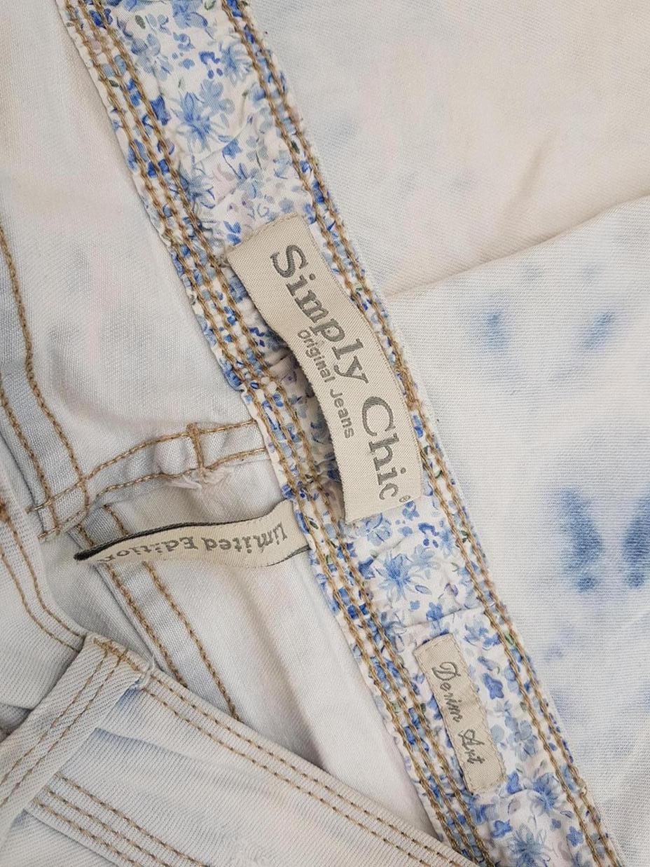 Simply Chic Rozmiar M Spodnie Jeansy Bezrękawnik