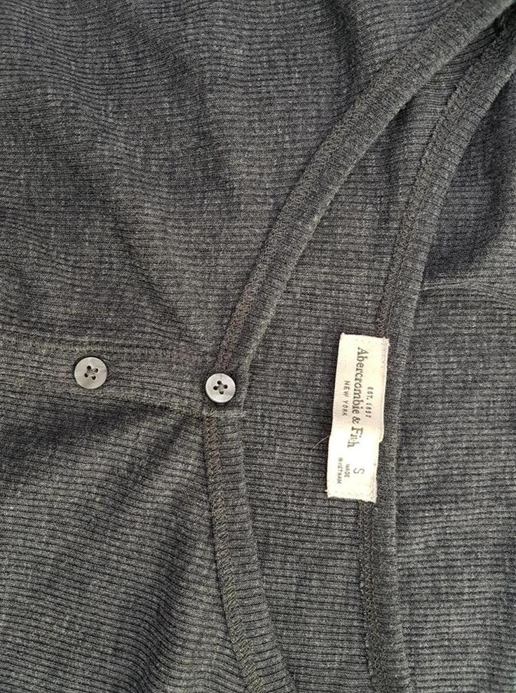 20190311_134131.jpg ABERCROMBIE & FITCH Rozmiar S Kolor Szary Okrągły dekolt Bluzka Popover Guziki Długi rękaw