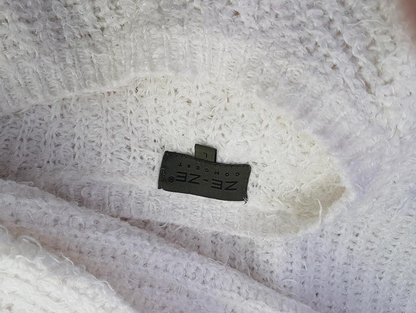 20190315_130947.jpg Ze - ze Rozmiar L Kolor Kremowy Crew Neck Sweter Długi rękaw Materiał Akryl Cienka dzianina