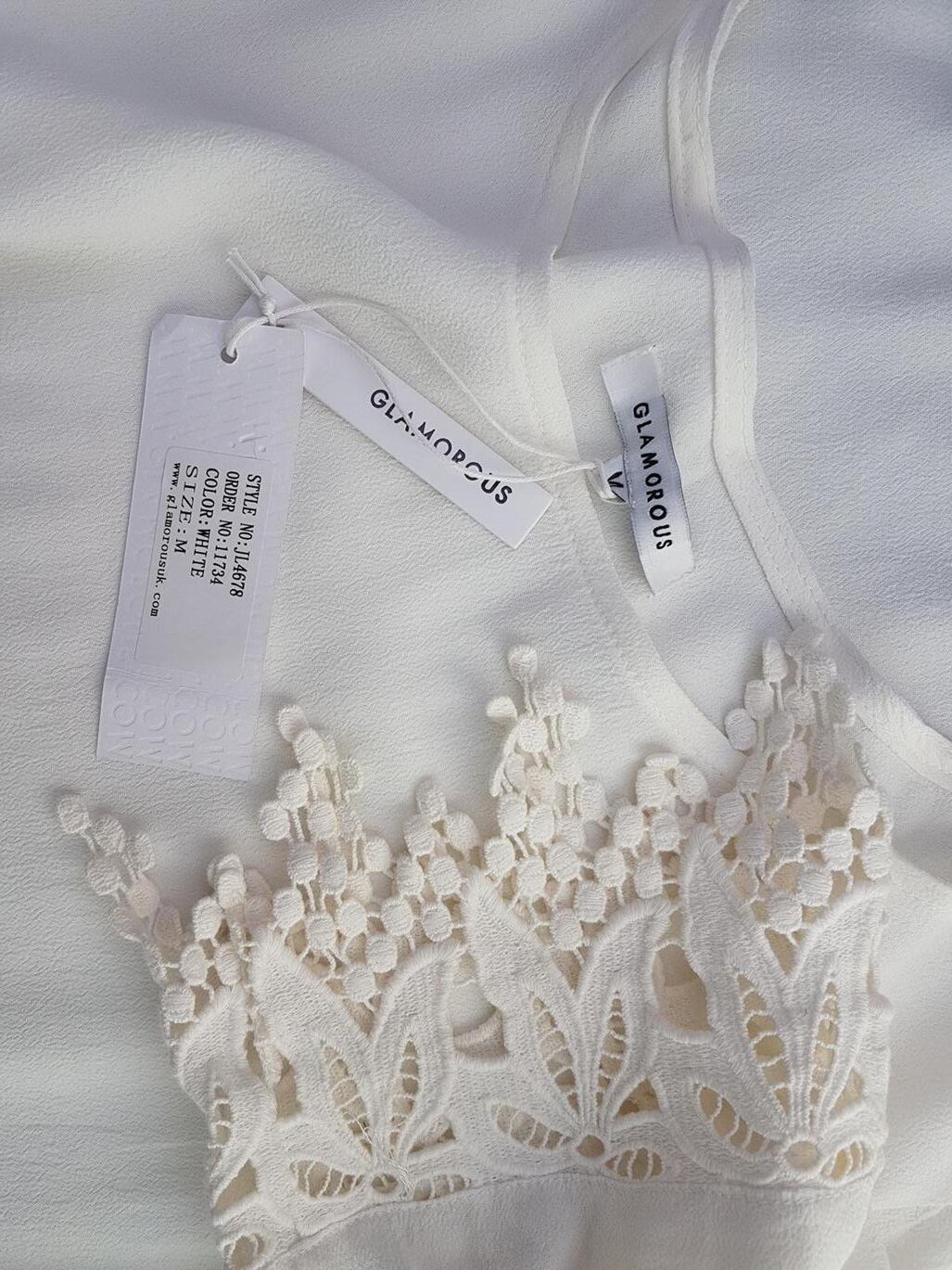 Glamorous Rozmiar M Kolor Kremowy Okrągły dekolt Sukienka Mini Długi rękaw Krótka Materiał Rayon Glamorous Rozmiar M Kolor Kremowy Okrągły dekolt Sukienka Mini Długi rękaw Krótka Materiał Rayon