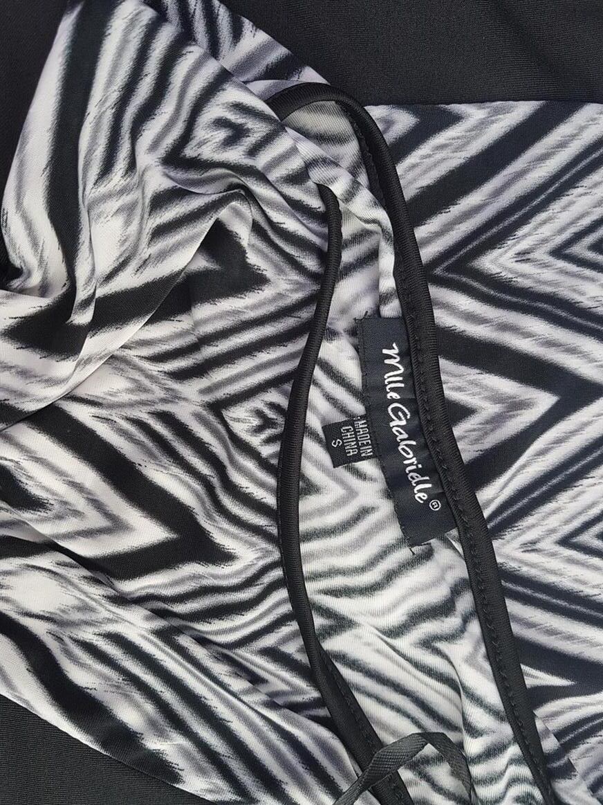 Mile Gabrielle Rozmiar S Kolor Czarny Okrągły dekolt Sukienka Bodycon Rękaw 3/4 Midi Mile Gabrielle Rozmiar S Kolor Czarny Okrągły dekolt Sukienka Bodycon Rękaw 3/4 Midi