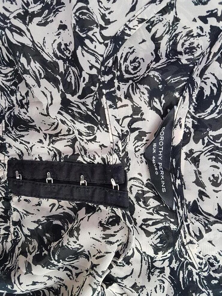 Dorothy perkins Rozmiar 44 Okrągły dekolt Tunika Bluzka Bezrękawnik Dorothy perkins Rozmiar 44 Okrągły dekolt Tunika Bluzka Bezrękawnik