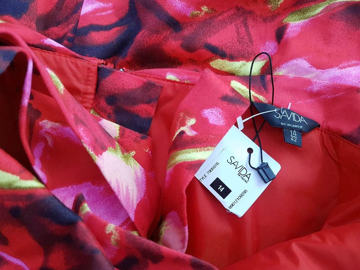 Savida Rozmiar 42 Kwadratowy dekolt Sukienka Bodycon Bezrękawnik Do Kolan Savida Rozmiar 42 Kwadratowy dekolt Sukienka Bodycon Bezrękawnik Do Kolan