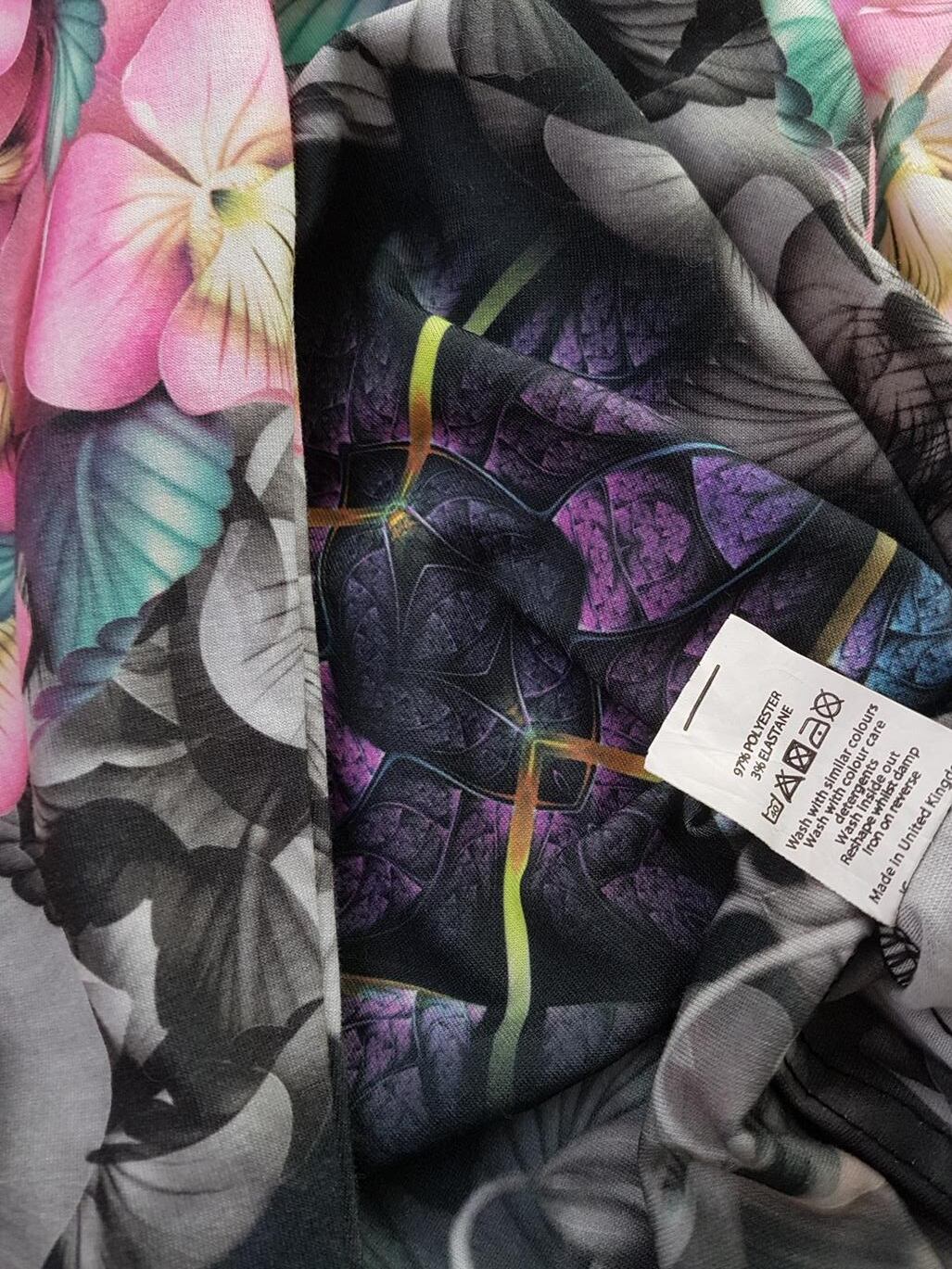 River island Rozmiar 12 (40) Okrągły dekolt Sukienka Bodycon Rękaw 3/4 Do Kolan River island Rozmiar 12 (40) Okrągły dekolt Sukienka Bodycon Rękaw 3/4 Do Kolan
