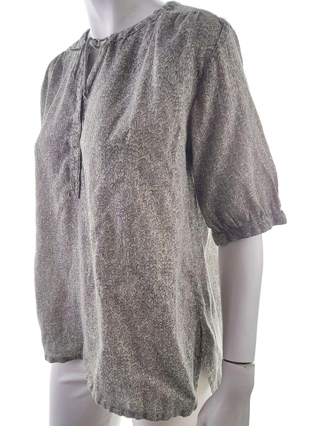 20190517_104036.jpg Venus de milo Rozmiar M Keyhole Crew Neck Bluzka Krótki rękaw