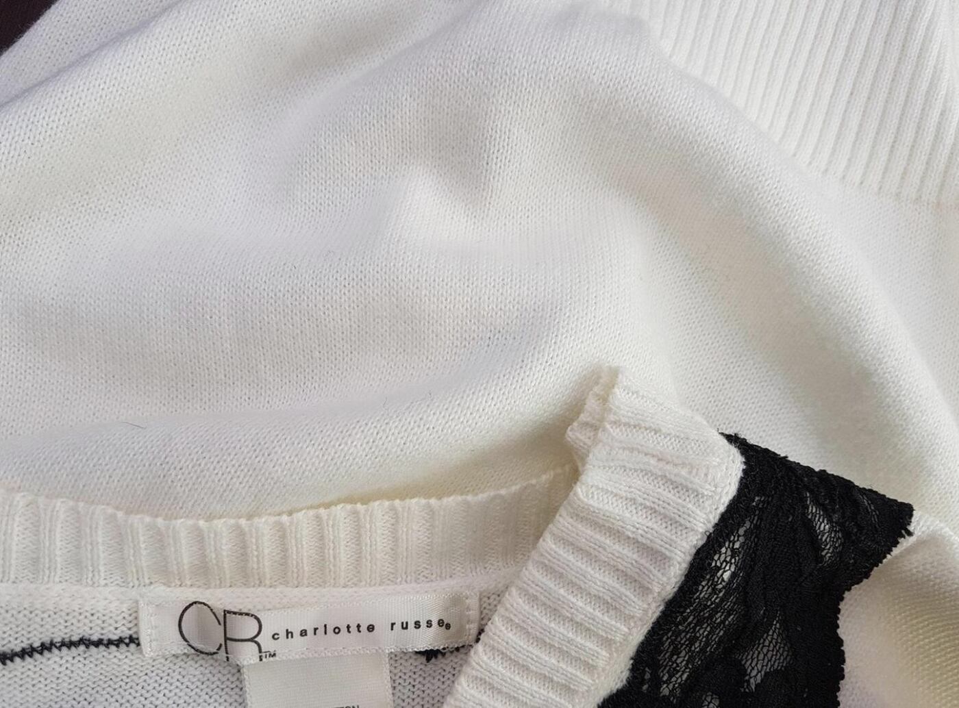 Charlotte russe Rozmiar M W serek Długi Zapinany Kardigan Krótki rękaw Cienka dzianina