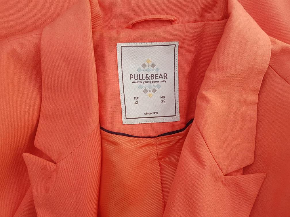 Pull and Bear Rozmiar XL Kolor Pastelowy Kołnierz Żakiet z zapięciem Długi rękaw