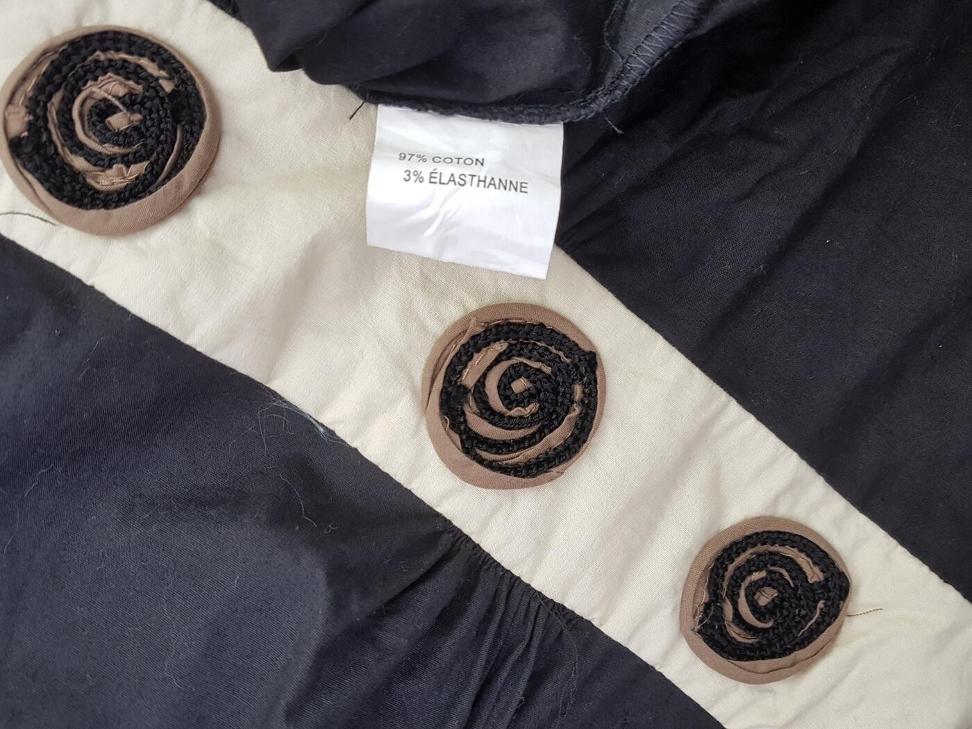 Sophyline Rozmiar L/XL Kolor Czarny Okrągły dekolt Sukienka Sheath Bezrękawnik Do Kolan Materiał Bawełna Sophyline Rozmiar L/XL Kolor Czarny Okrągły dekolt Sukienka Sheath Bezrękawnik Do Kolan Materiał Bawełna
