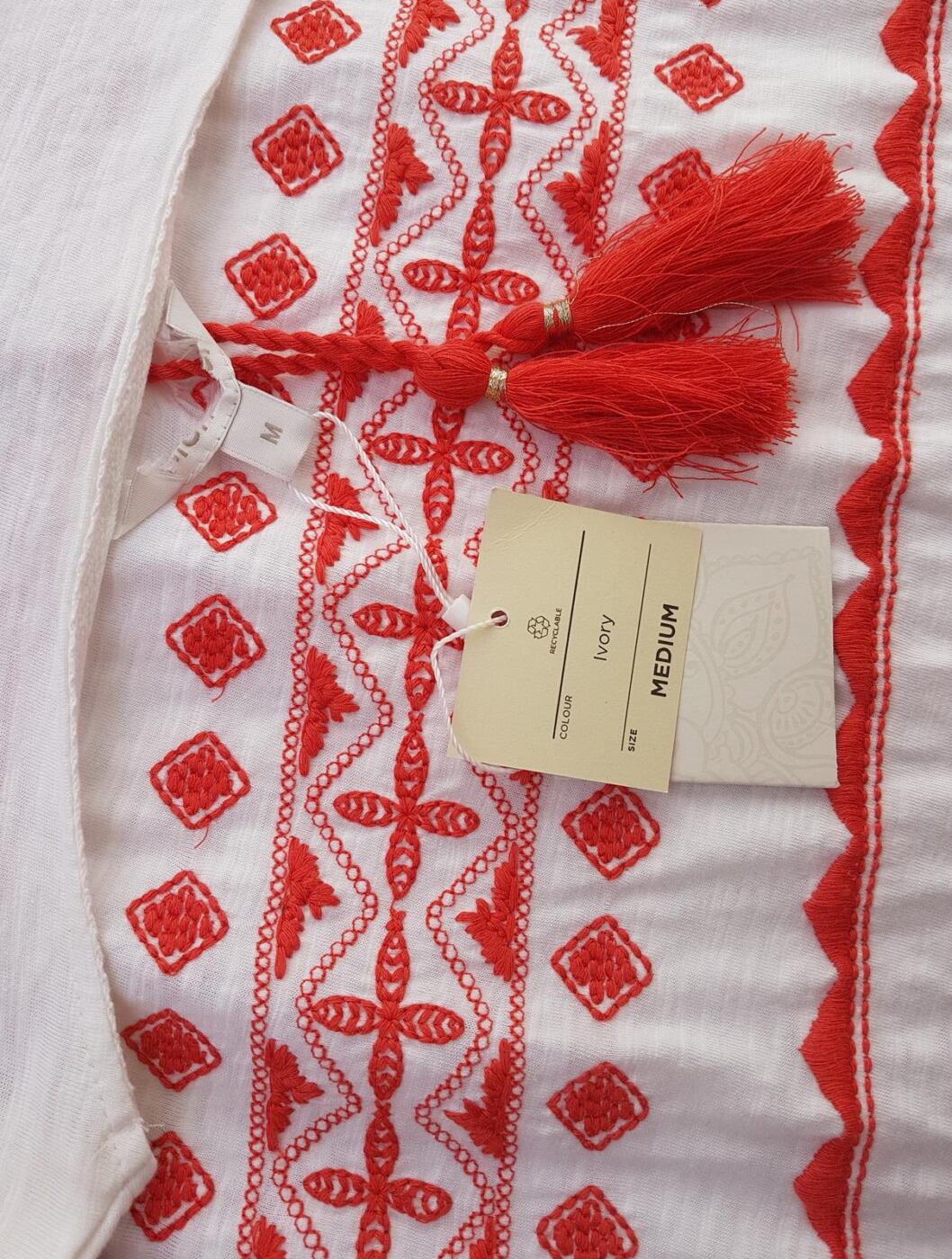 20190613_125008.jpg Monsoon Rozmiar M Kolor Biały Aztecka Keyhole Crew Neck Bluzka Krótki rękaw Materiał Bawełna 100%