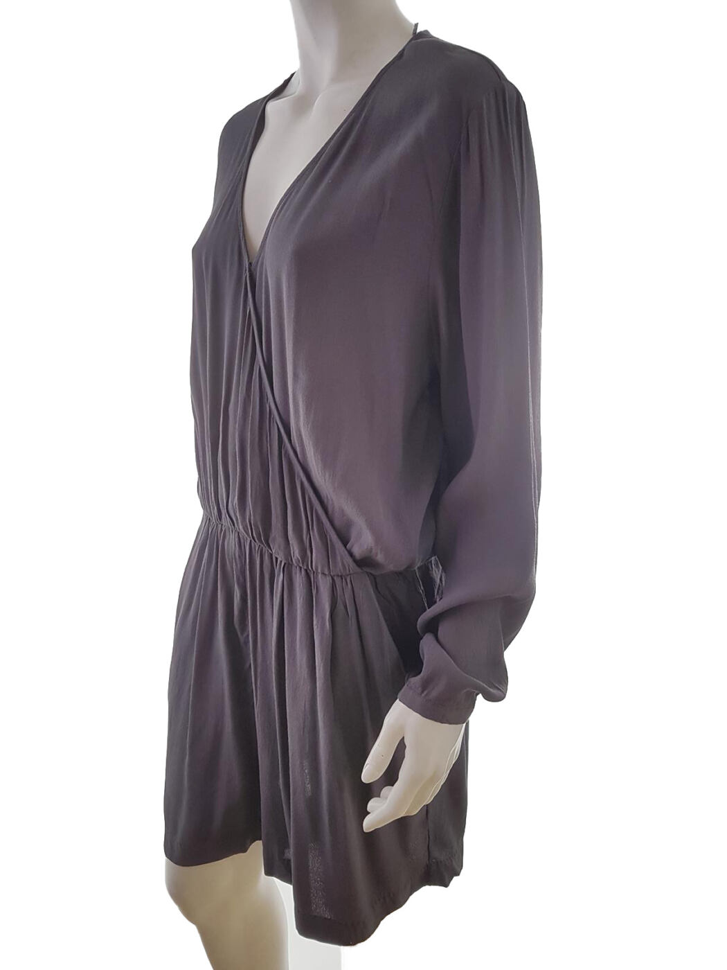 Lindex Rozmiar L Kolor Szary W serek Sukienka Sheath Długi rękaw Do Kolan Materiał Wiskoza 100% Lindex Rozmiar L Kolor Szary W serek Sukienka Sheath Długi rękaw Do Kolan Materiał Wiskoza 100%