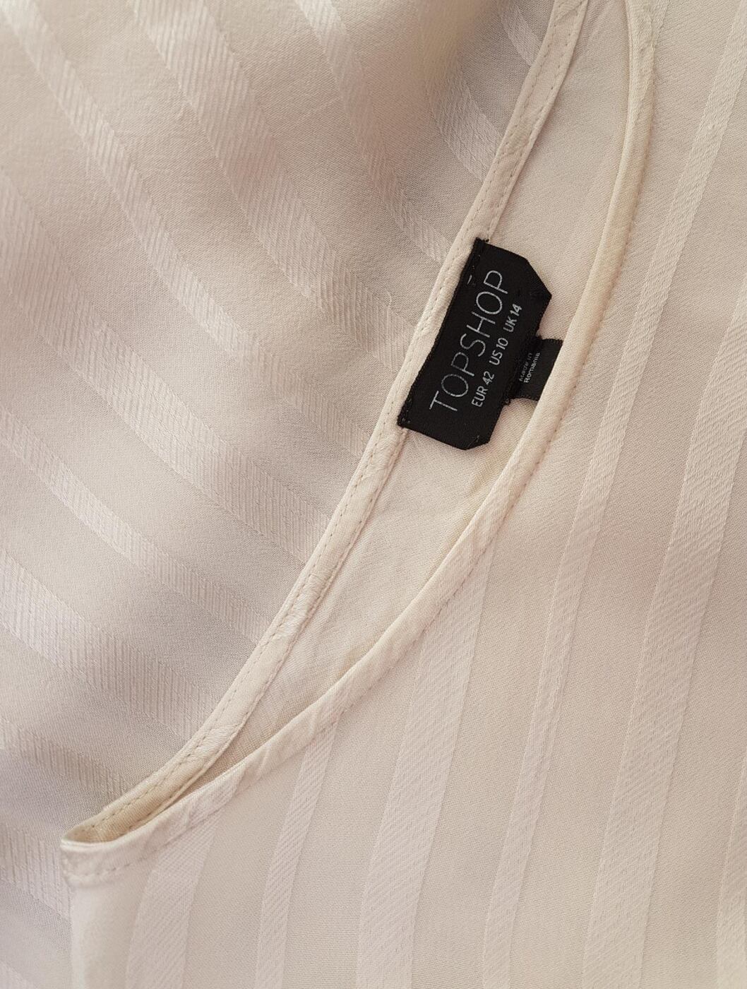 20190617_123432.jpg Topshop Rozmiar 42 Kolor Beżowy Pasy Okrągły dekolt Bluzka Krótki rękaw Materiał Wiskoza 100%