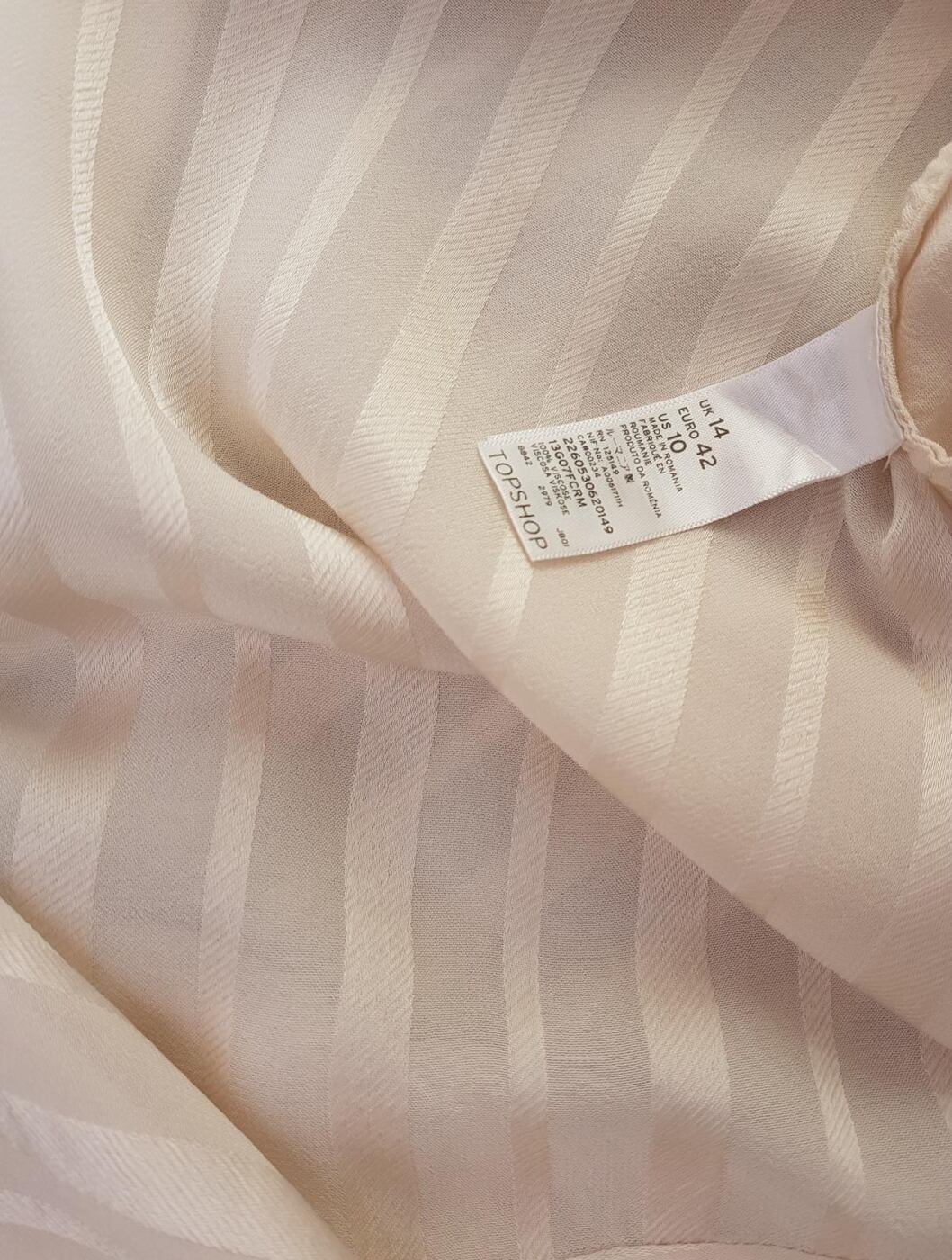 20190617_123457.jpg Topshop Rozmiar 42 Kolor Beżowy Pasy Okrągły dekolt Bluzka Krótki rękaw Materiał Wiskoza 100%