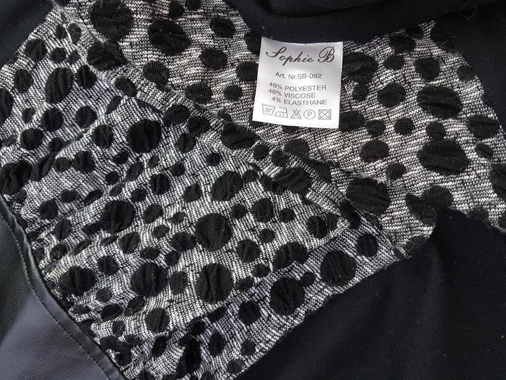 Sophie B Rozmiar 40 Kolor Czarny Grochy W serek Sukienka Sweterkowa Bezrękawnik Krótka Materiał Wiskoza Sophie B Rozmiar 40 Kolor Czarny Grochy W serek Sukienka Sweterkowa Bezrękawnik Krótka Materiał Wiskoza