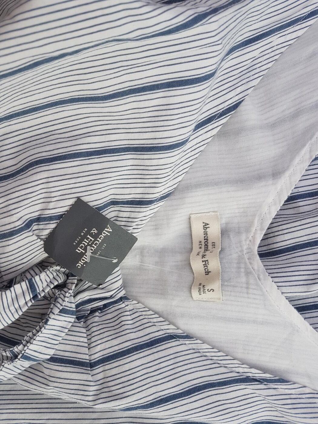 ABERCROMBIE & FITCH Rozmiar S Kolor Biały W serek Sukienka Sheath Bezrękawnik Do Kolan Materiał Bawełna 100%