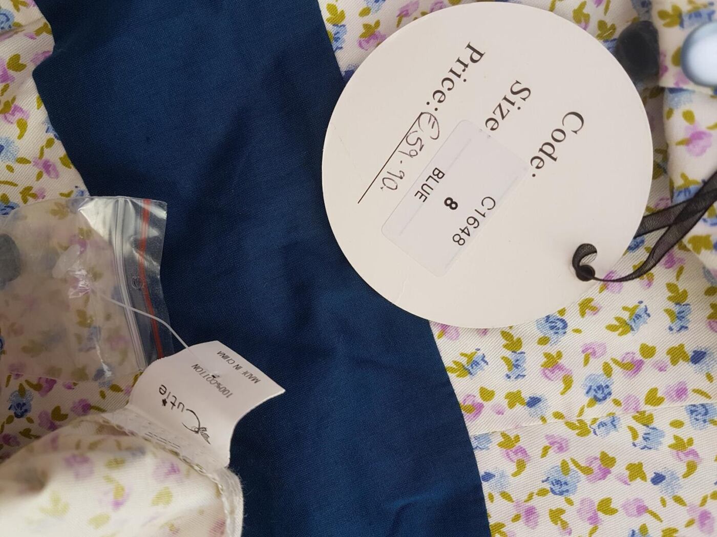 Cutie Rozmiar 8 (36) Kolor Beżowy Dekolt Serce Sukienka Letnia Krótki rękaw Krótka Materiał Bawełna 100%