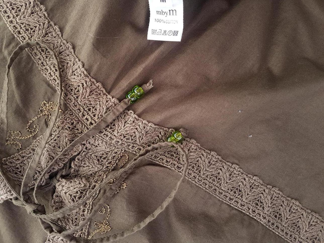 Mbym Rozmiar M Kolor Khaki W serek Sukienka Sheath Rękaw 3/4 Do Kolan Materiał Bawełna 100% Mbym Rozmiar M Kolor Khaki W serek Sukienka Sheath Rękaw 3/4 Do Kolan Materiał Bawełna 100%