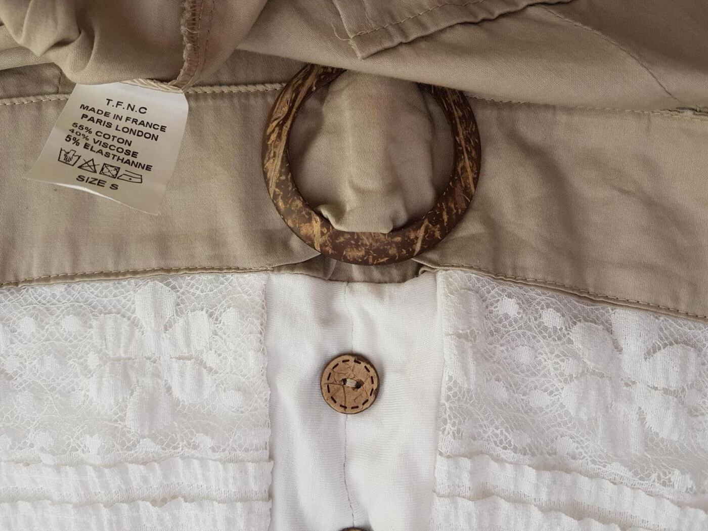 Tfnc London Rozmiar S Kolor Beżowy W serek Sukienka Mini Bezrękawnik Krótka Materiał Bawełna Tfnc London Rozmiar S Kolor Beżowy W serek Sukienka Mini Bezrękawnik Krótka Materiał Bawełna