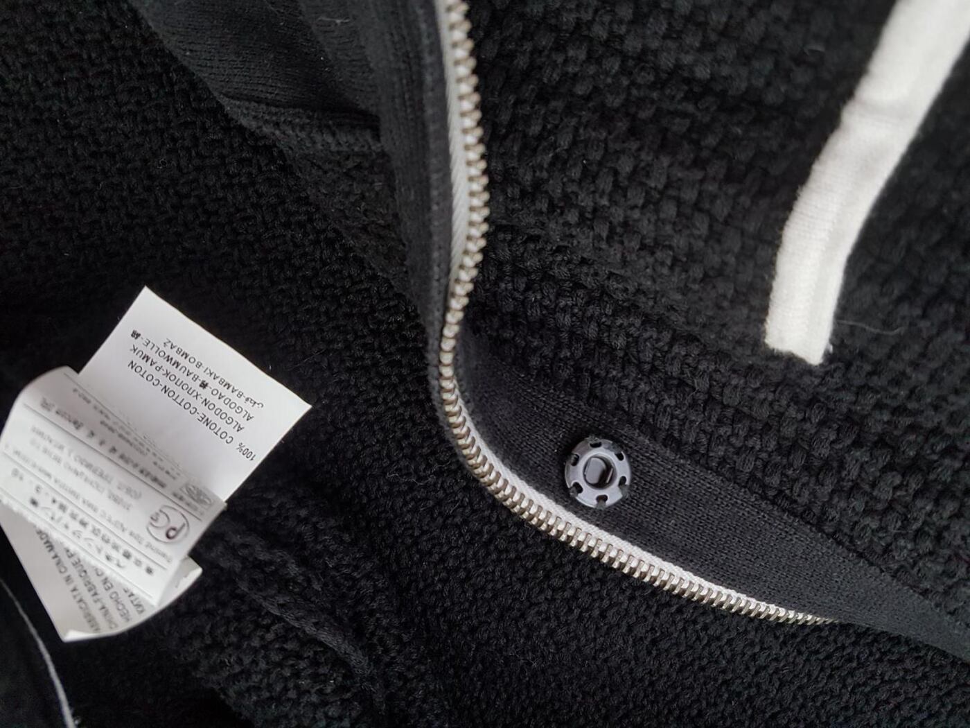 20190628_142404_r1.jpg Sisley Rozmiar M Kolor Czarny Crew Neck Kardigan na suwak Rękaw 3/4 Materiał Bawełna 100% Otwarta dzianina