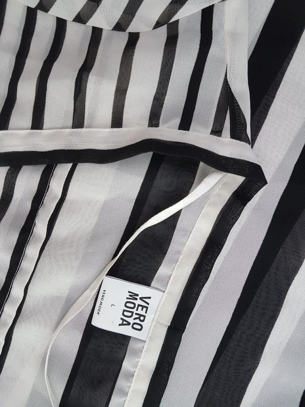 Vero moda Rozmiar L Kolor Biały Pasy W serek Tunika Bluzka Rękaw 3/4 Vero moda Rozmiar L Kolor Biały Pasy W serek Tunika Bluzka Rękaw 3/4
