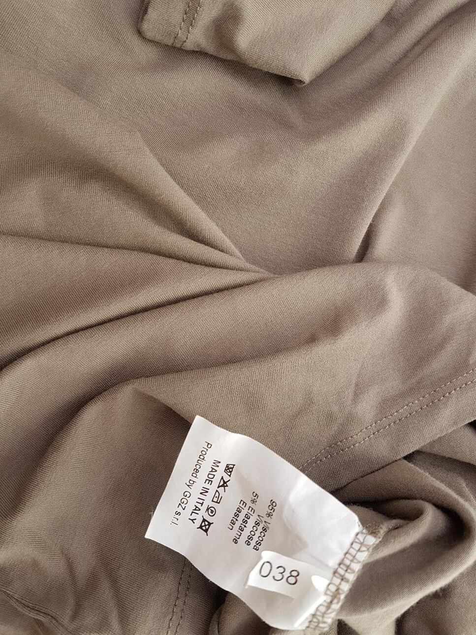 Northland Rozmiar 38 Kolor Khaki Na Jedno Ramię Tunika Bluzka Krótki rękaw Materiał Wiskoza Northland Rozmiar 38 Kolor Khaki Na Jedno Ramię Tunika Bluzka Krótki rękaw Materiał Wiskoza