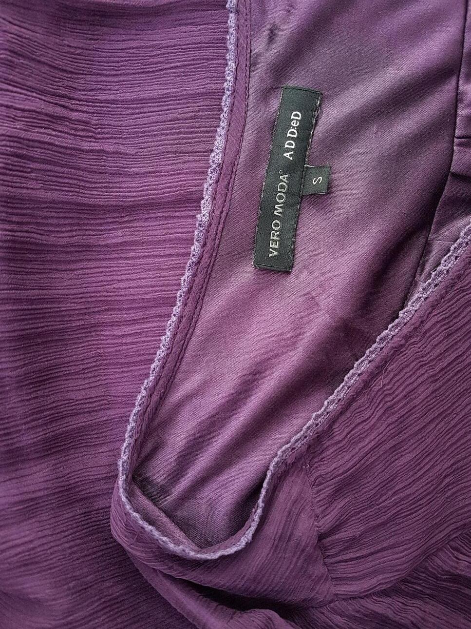 Vero moda Rozmiar S Kolor Fioletowy W serek Sukienka Sweterkowa Krótki rękaw Midi Vero moda Rozmiar S Kolor Fioletowy W serek Sukienka Sweterkowa Krótki rękaw Midi