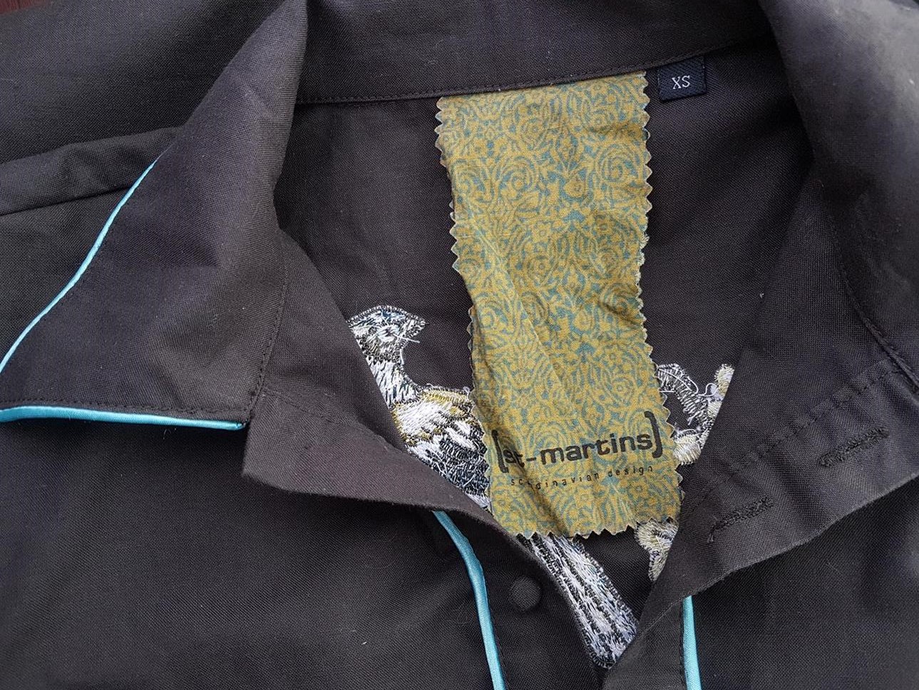 St-martins Rozmiar XS Kolor Brązowy Kołnierz Sukienka Koszulowa Krótki rękaw Długa Materiał Bawełna St-martins Rozmiar XS Kolor Brązowy Kołnierz Sukienka Koszulowa Krótki rękaw Długa Materiał Bawełna