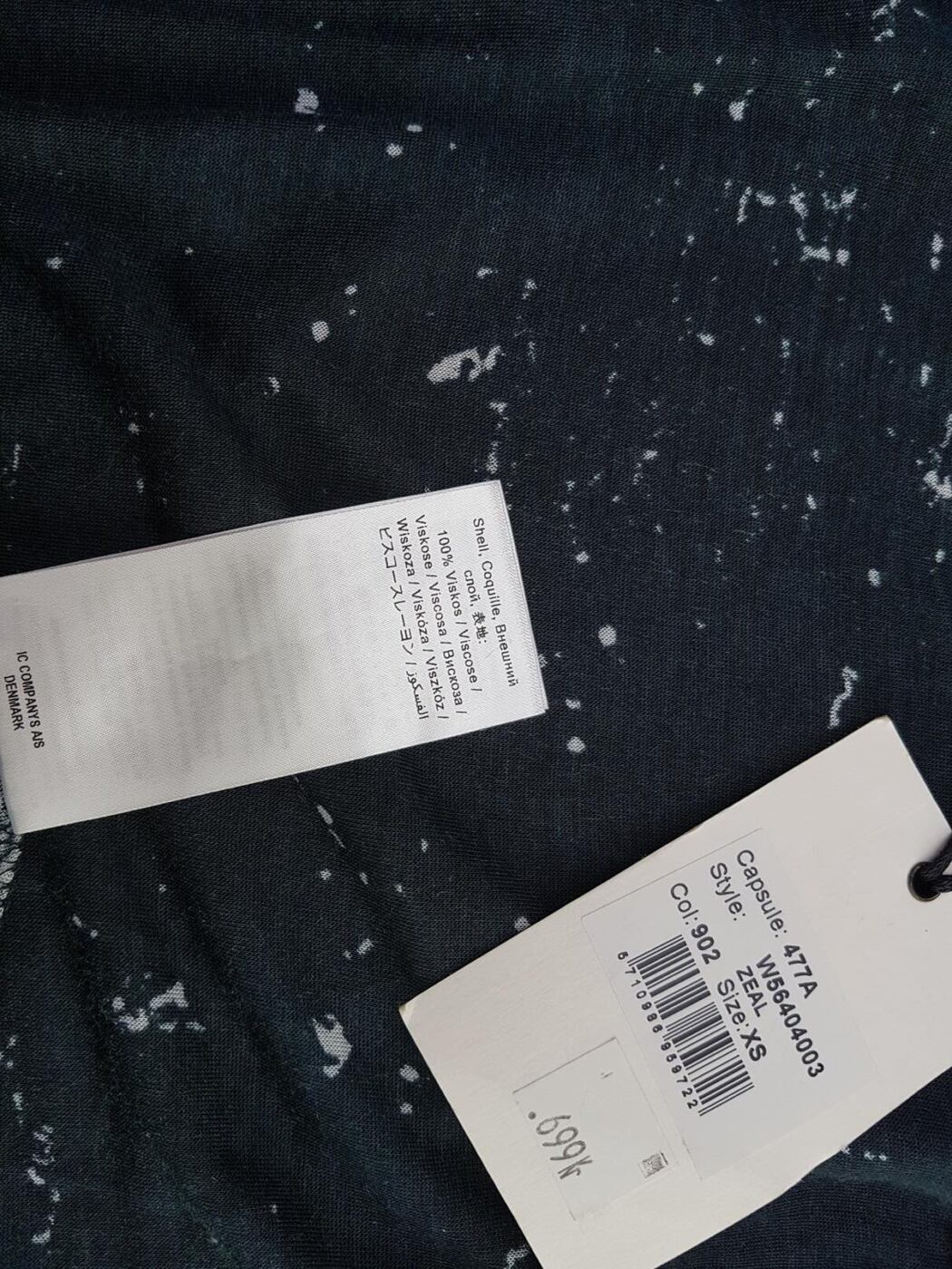 Tiger of Sweden Rozmiar XS Kolor Czarny Crew Neck Tunika Bluzka Bezrękawnik Materiał Wiskoza 100% Tiger of Sweden Rozmiar XS Kolor Czarny Crew Neck Tunika Bluzka Bezrękawnik Materiał Wiskoza 100%