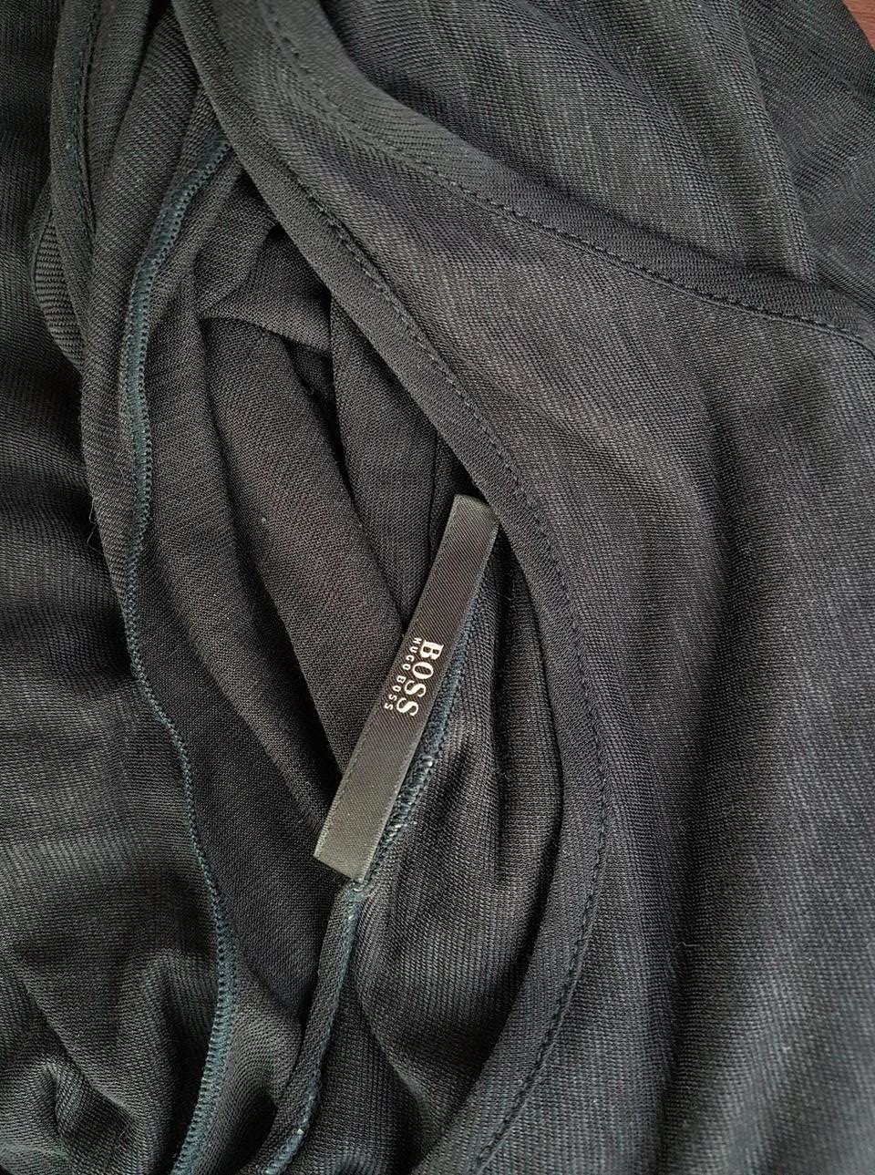 20190712_124405.jpg Hugo Boss Rozmiar M Kolor Czarny Dekolt U Bluzka Długi rękaw Materiał Bawełna