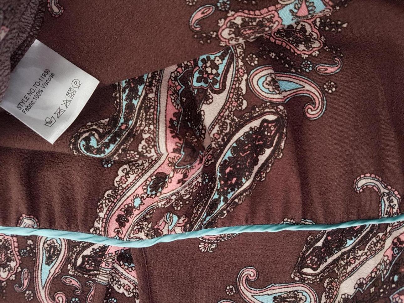 20190712_141440_r1.jpg BZR Rozmiar 38 Kolor Brązowy Paisley Keyhole Crew Neck Bluzka Krótki rękaw Materiał Wiskoza 100%