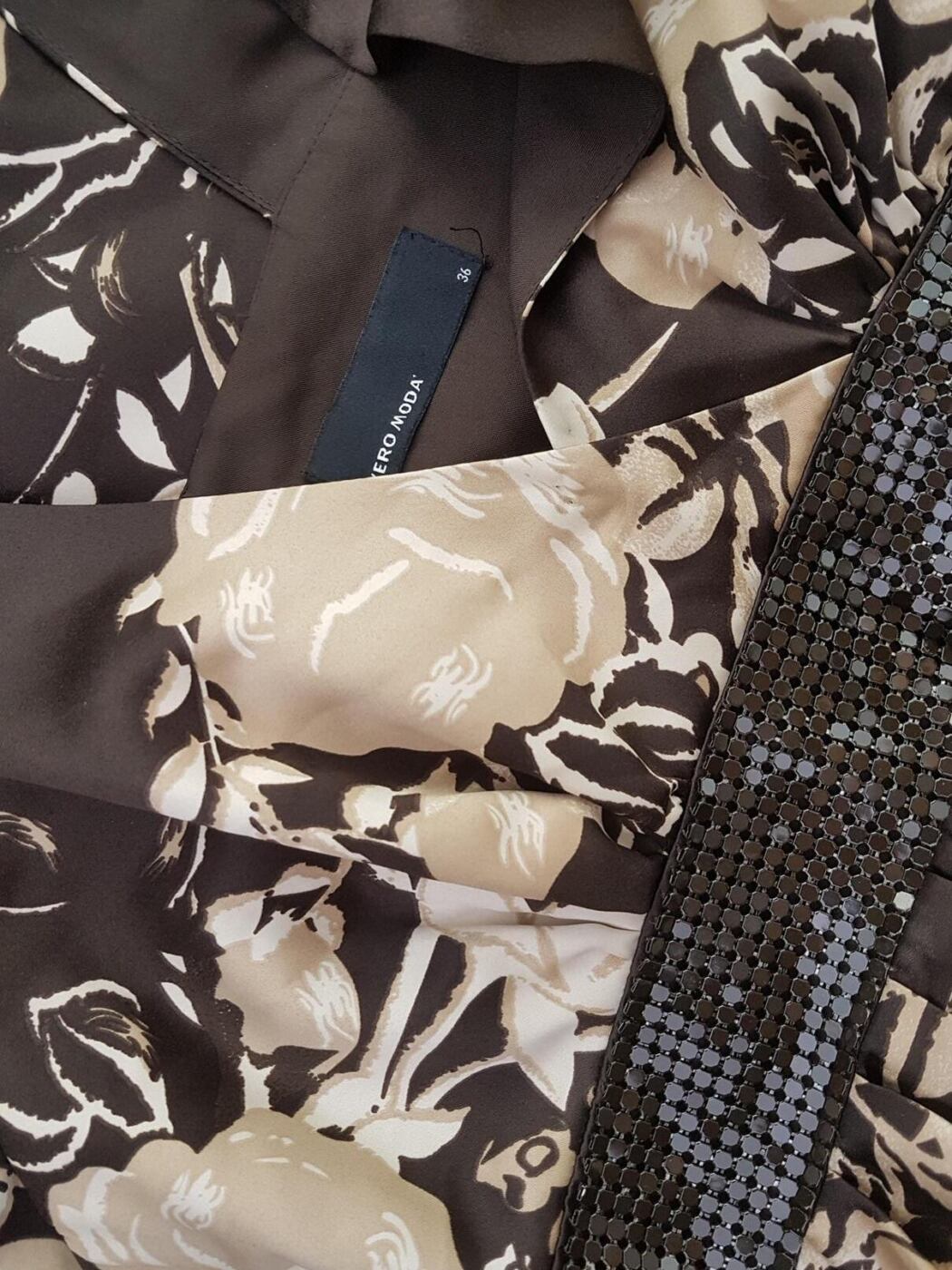 Vero moda Rozmiar 36 Kolor Brązowy W serek Sukienka Letnia Bezrękawnik Midi Vero moda Rozmiar 36 Kolor Brązowy W serek Sukienka Letnia Bezrękawnik Midi