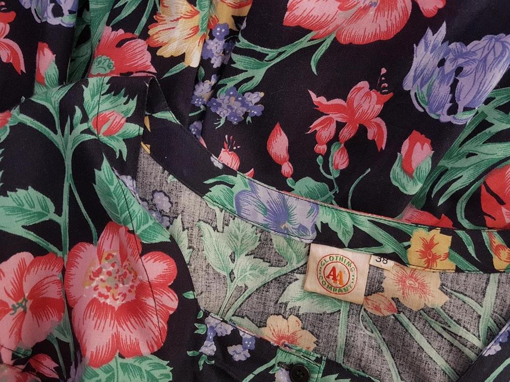 Vintage Rozmiar 38 Kolor Czarny Kwadratowy dekolt Sukienka Maxi Krótki rękaw Długa Materiał Wiskoza