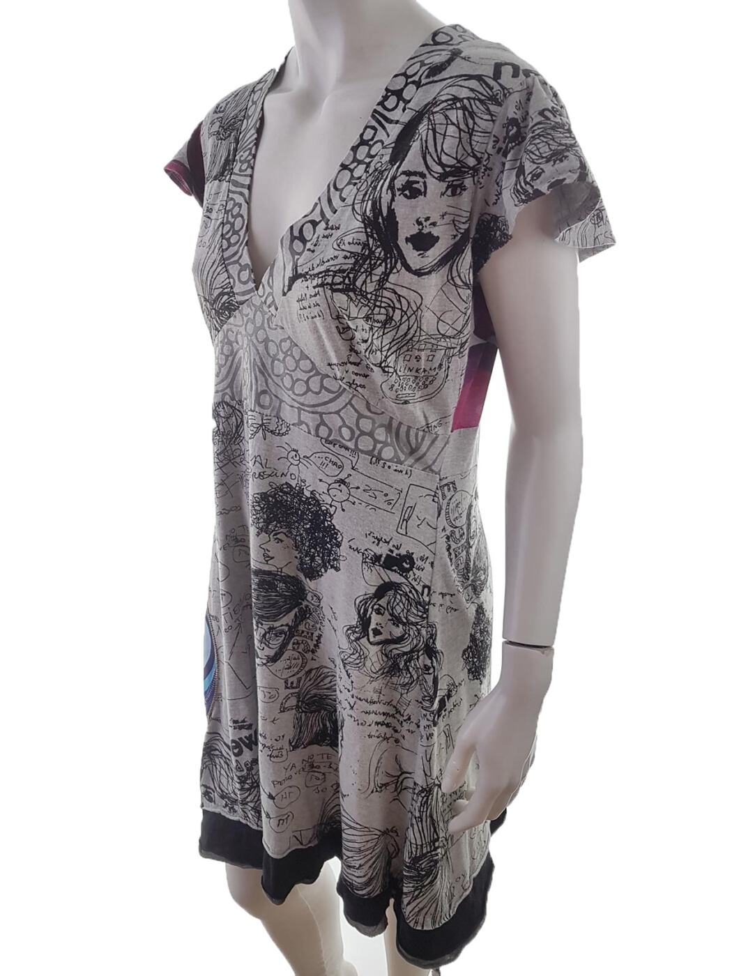 DESIGUAL Rozmiar XL Kolor Szary W serek Sukienka Sweterkowa Krótki rękaw Do Kolan DESIGUAL Rozmiar XL Kolor Szary W serek Sukienka Sweterkowa Krótki rękaw Do Kolan