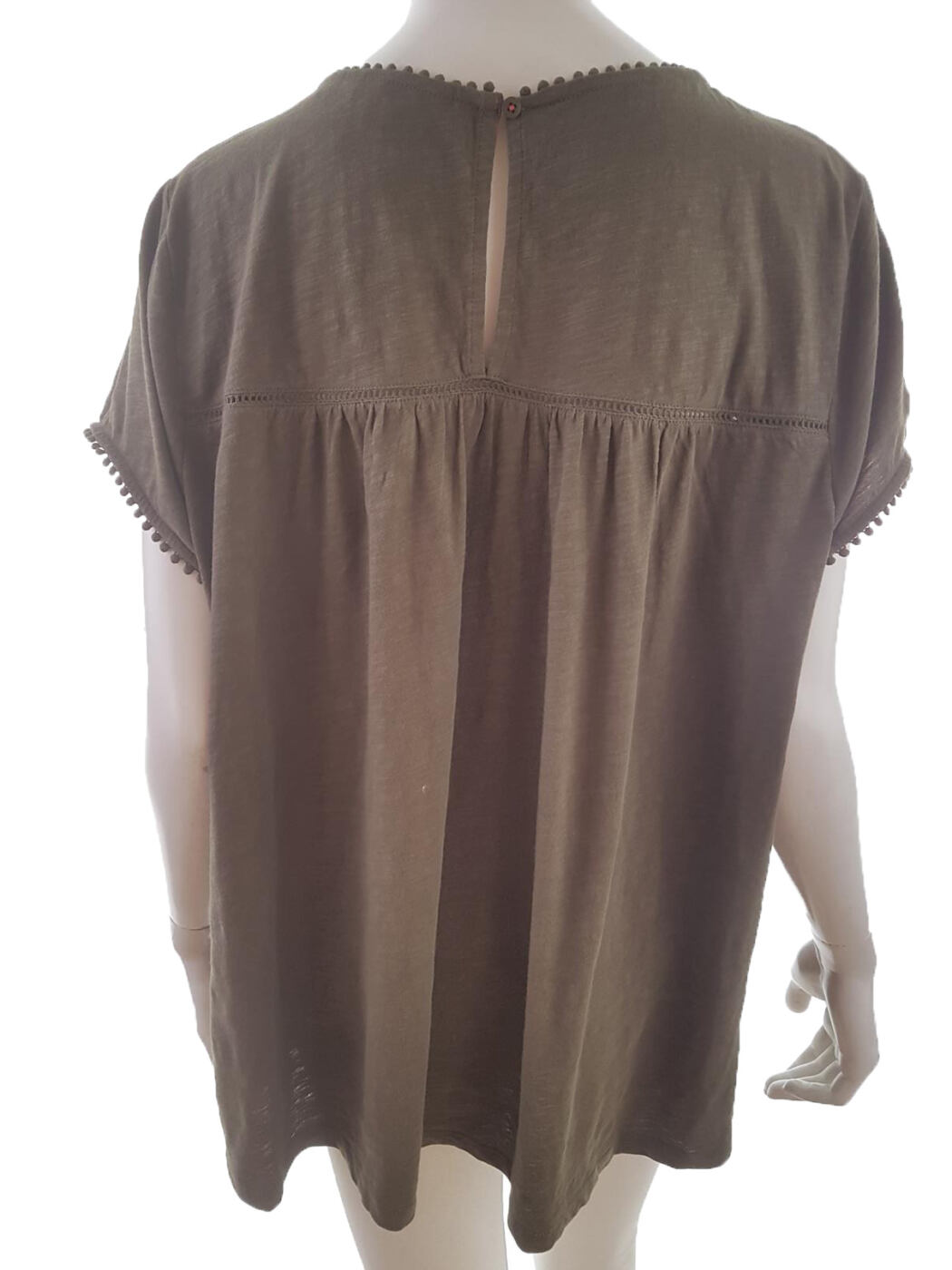 Boden Rozmiar 46 Kolor Khaki Okrągły dekolt Tunika Bluzka Krótki rękaw Materiał Bawełna Boden Rozmiar 46 Kolor Khaki Okrągły dekolt Tunika Bluzka Krótki rękaw Materiał Bawełna