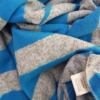 Collection London Rozmiar 8 Kolor Niebieski Pasy Drapowany dekolt Sukienka Sweterkowa Bezrękawnik Midi Materiał Akryl