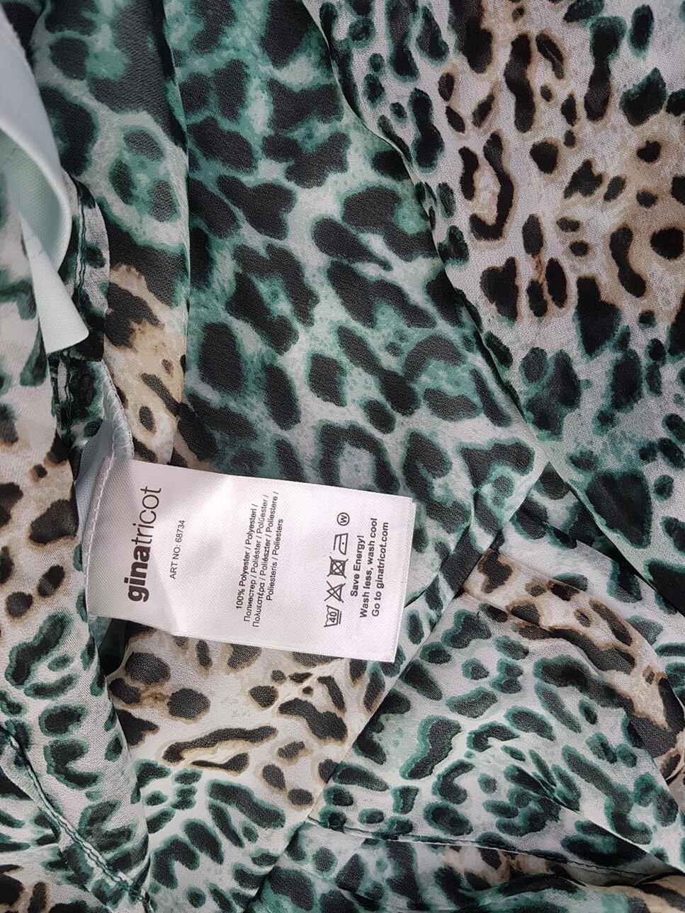 Gina Tricot Rozmiar 36 Panterka Keyhole Crew Neck Sukienka Sheath Długi rękaw Midi Gina Tricot Rozmiar 36 Panterka Keyhole Crew Neck Sukienka Sheath Długi rękaw Midi