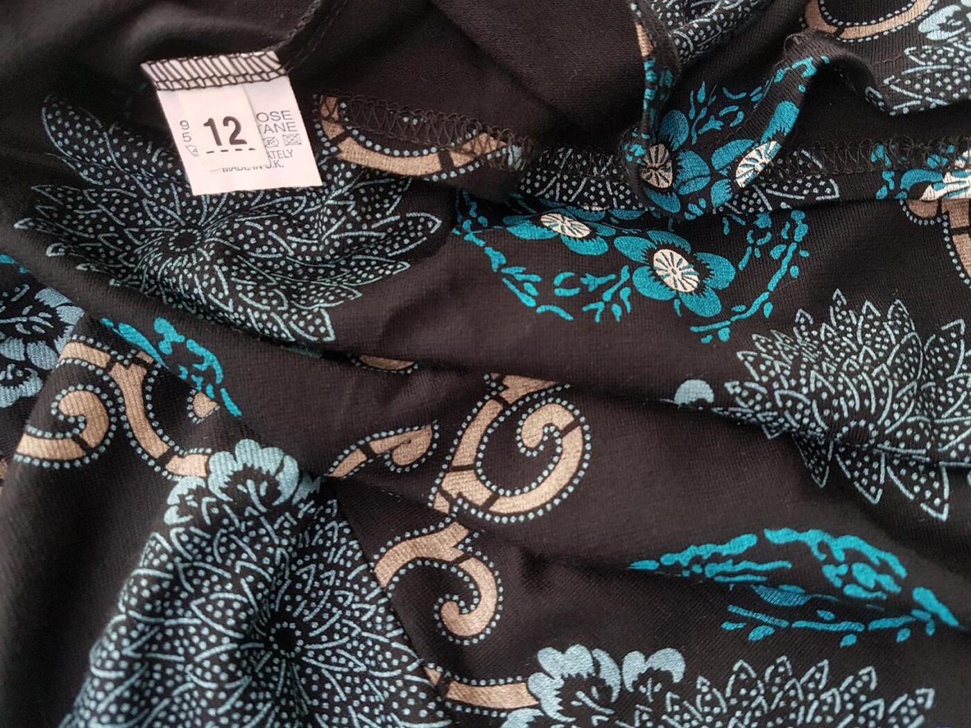 Jealous Rozmiar 40 Kolor Czarny W serek Sukienka Zawijana Krótki rękaw Midi Materiał Wiskoza Jealous Rozmiar 40 Kolor Czarny W serek Sukienka Zawijana Krótki rękaw Midi Materiał Wiskoza
