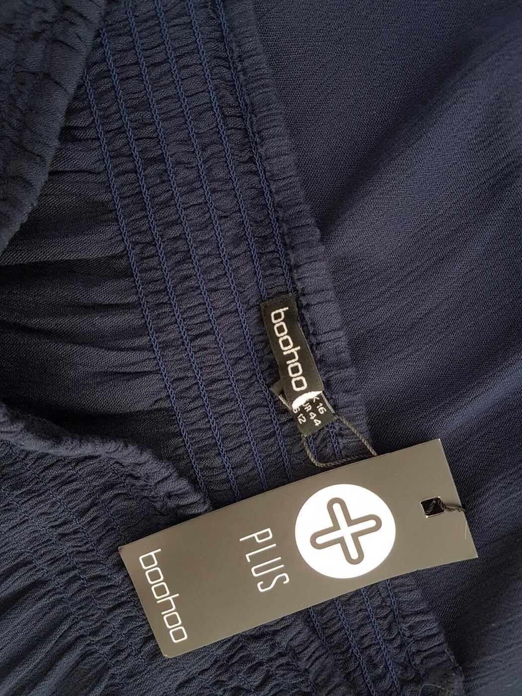 Boohoo Rozmiar 44 Kolor Granatowy W łódkę Tunika Bluzka Długi rękaw Materiał Wiskoza 100% Boohoo Rozmiar 44 Kolor Granatowy W łódkę Tunika Bluzka Długi rękaw Materiał Wiskoza 100%